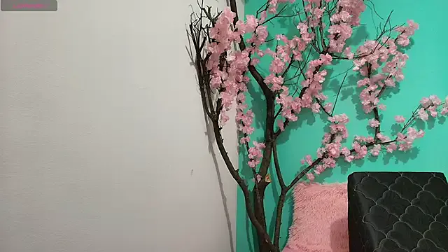 Esmeraldagh_ on StripChat 