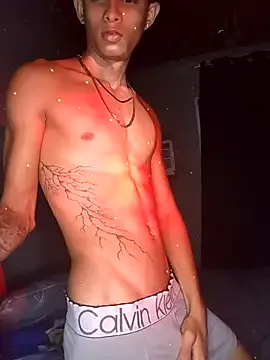 Freechat God_Eros_23cm on StripChat