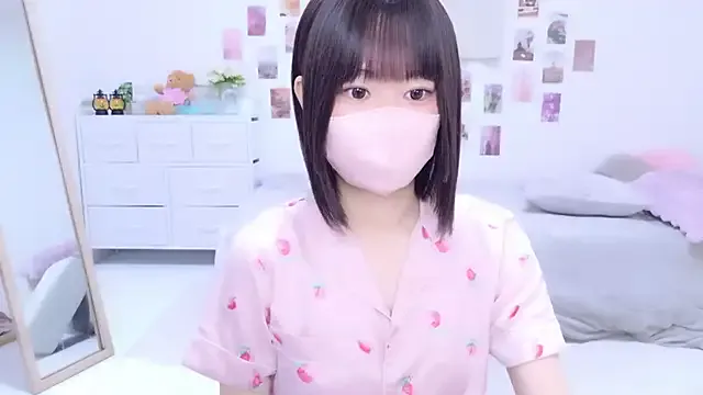 Im_Yu-na on StripChat