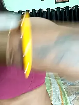 JIYA-A-HOT-CPL's avatar