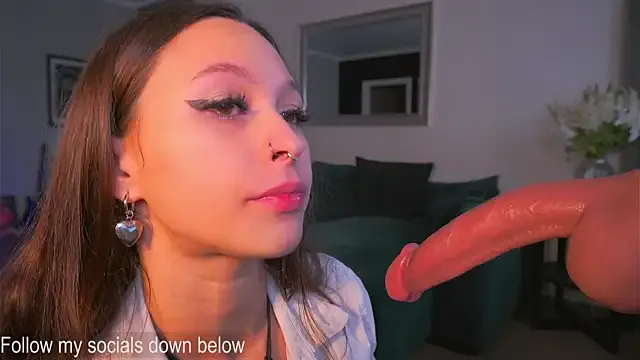 Freechat karolineneuer_ on StripChat