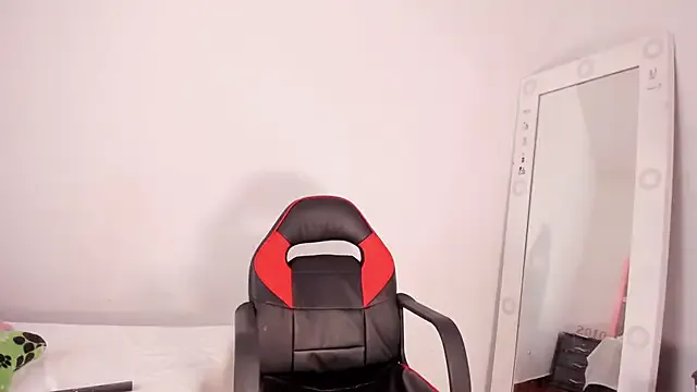 Freechat katriona_san on StripChat