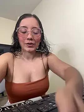 Kay_LustyWife from StripChat is Freechat