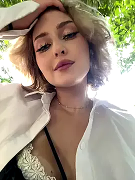 KellyKeler on StripChat 