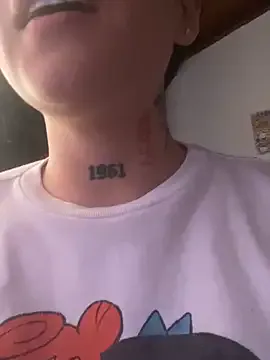 liahouses on StripChat