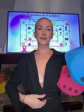 lola_tentatiion on StripChat