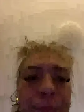 Freechat maj0lie on StripChat