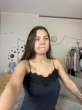 MiraMiss from StripChat is Freechat