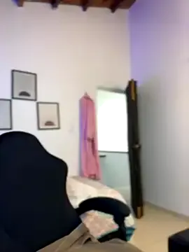 Miss-Abbii on StripChat