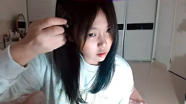 Miu1_girl on StripChat