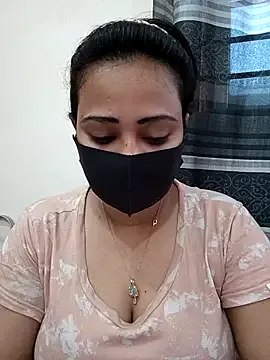 Freechat Mow_955 on StripChat