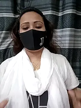 Freechat Mow_955 on StripChat