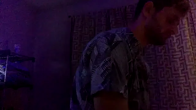 Freechat Mrkarizma on StripChat