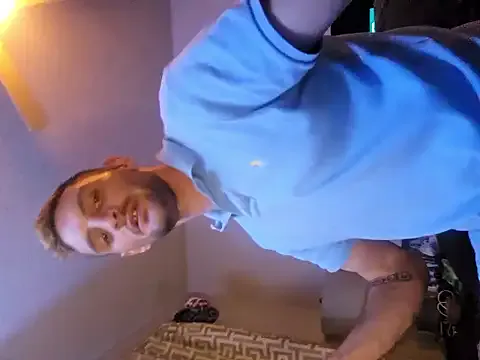 Freechat Mrkarizma on StripChat