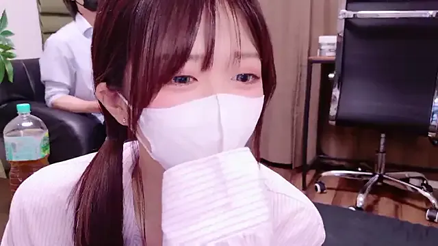 Group NA-KAREN-V8 on StripChat