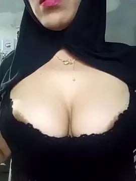 nadia__abaud from StripChat is Freechat