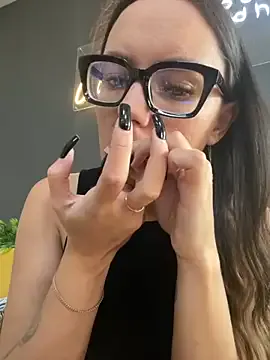 Freechat NarcissaHot on StripChat