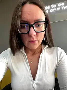 Freechat NarcissaHot on StripChat