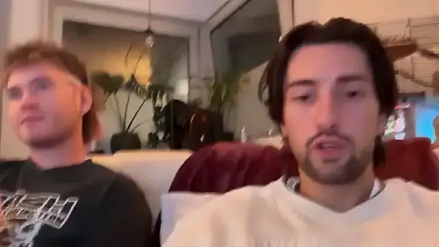 Passion-Frucht on StripChat