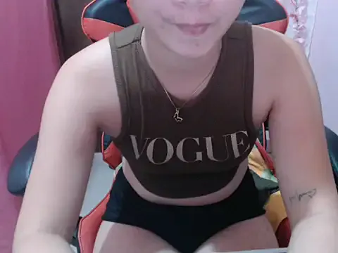 Freechat pinayscarlet on StripChat