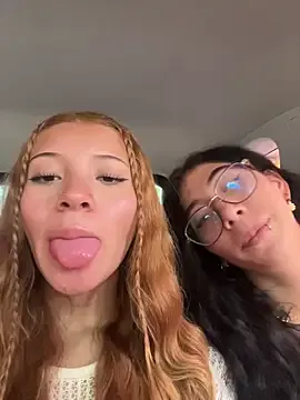 Freechat PussyLoversShow on StripChat