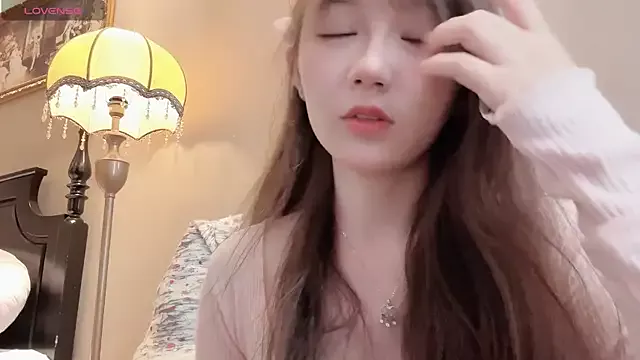 Freechat qqqq0808 on StripChat