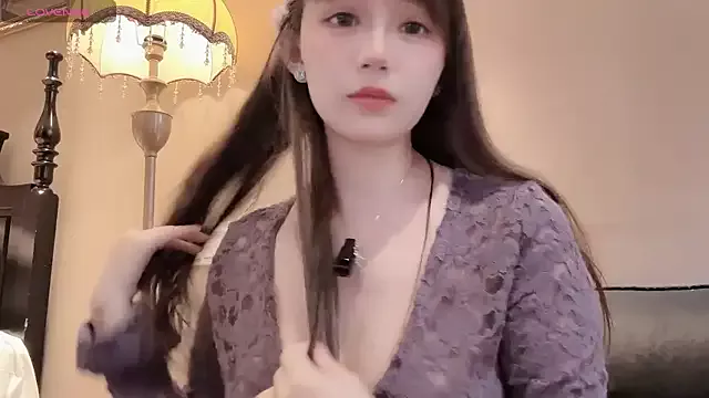 Freechat qqqq0808 on StripChat