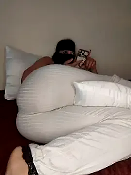 Samaarsexy23 on StripChat 