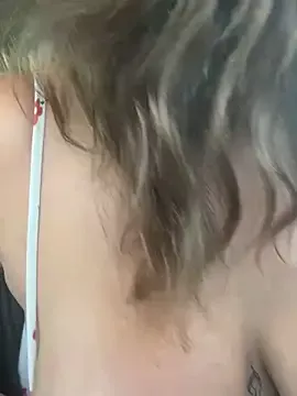 Samantha_official on StripChat 