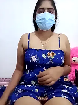 Freechat SLZAARA on StripChat