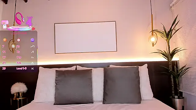 Freechat SolAvelar on StripChat