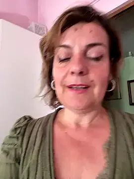 Freechat Sunbelxx on StripChat