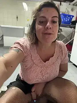 Freechat Sunbelxx on StripChat