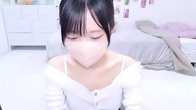 Suzu_ch_xx on StripChat 