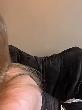 Sweety_Foxy69's avatar