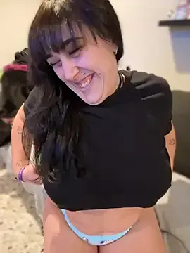 Freechat ThicBunz on StripChat