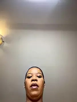 Freechat THICKBUNNYCHICKxxx on StripChat