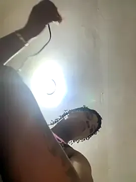 Freechat THICKBUNNYCHICKxxx on StripChat