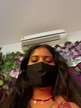 V-Hot-Sweti's avatar