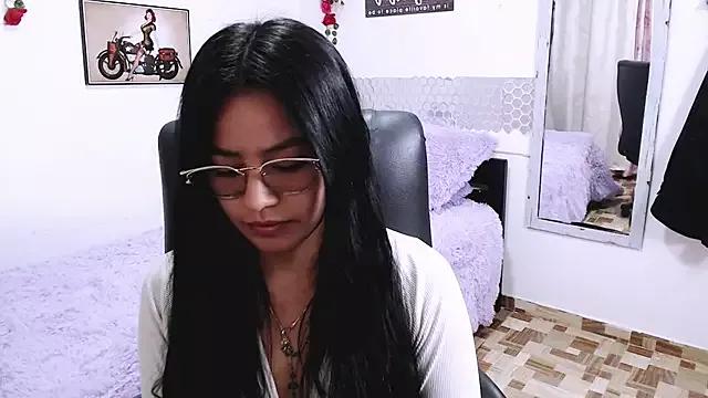 valentina_x5 from StripChat is Freechat