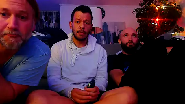 Freechat versatilevortex on StripChat