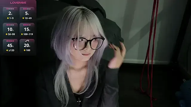 Yu_UwU_ on StripChat 