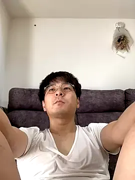 yuuki8910 on StripChat 