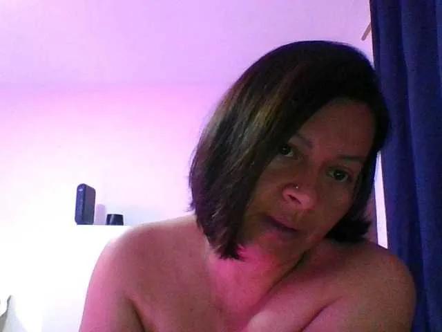 Offline adri007 on BongaCams