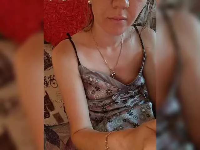 Offline Alenushka888 on BongaCams