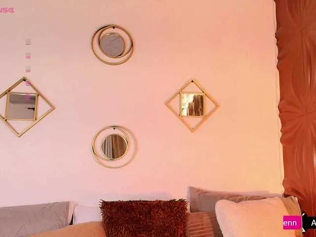 Offline Aliceowenn on BongaCams