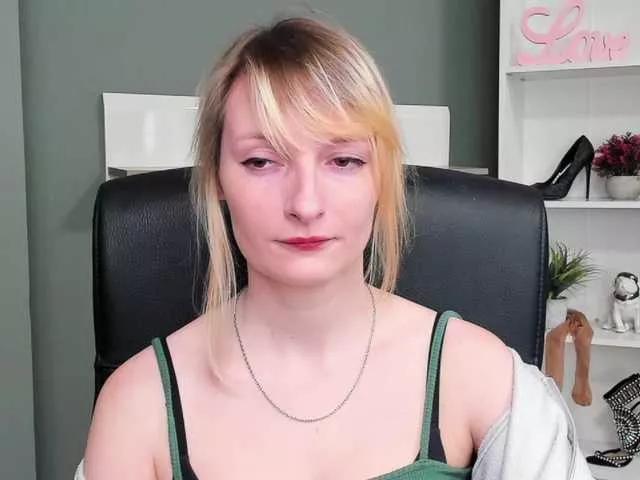 Offline BlairPlay on BongaCams