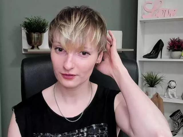 Offline BlairPlay on BongaCams