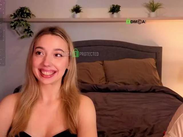 Offline coffee-latte on BongaCams