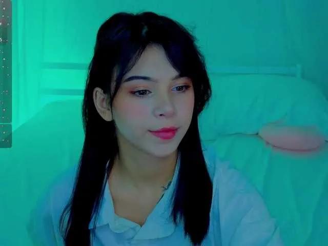 Freechat CoralineJones on BongaCams